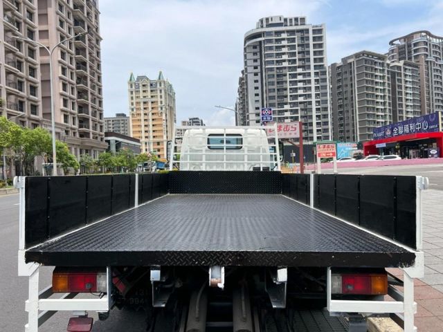 Hino  300 《14尺自排貨車》2020 HINO 300 雙芯升降尾門 正五噸 日野 商用車 原廠保養 只跑6萬   第6張相片