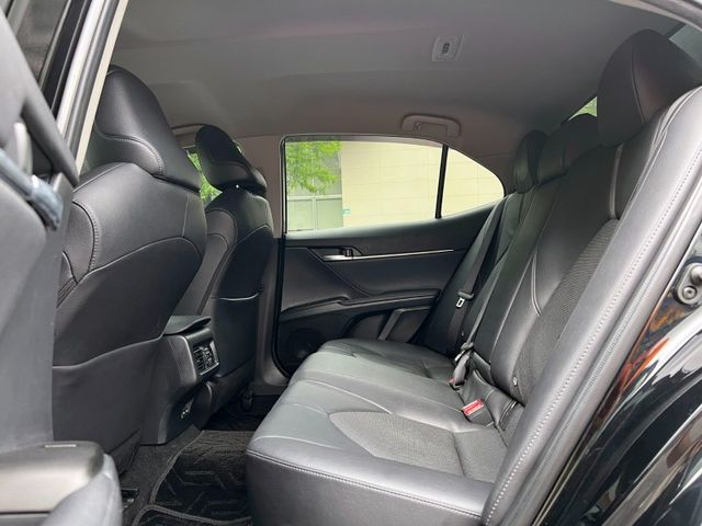 Toyota  Camry  第7張相片