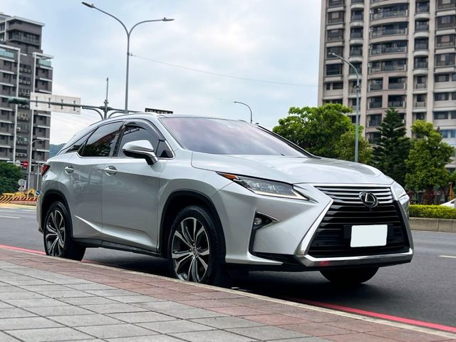 Lexus  RX 《日系豪華休旅車》2016 Lexus RX 200t旗艦版 Mark Levinson音響 ACC跟車 HUD抬頭  第2張相片