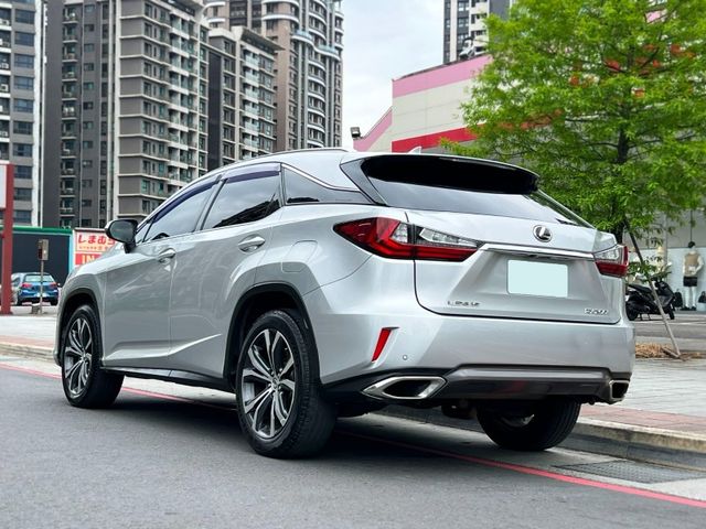Lexus  RX 《日系豪華休旅車》2016 Lexus RX 200t旗艦版 Mark Levinson音響 ACC跟車 HUD抬頭  第4張相片