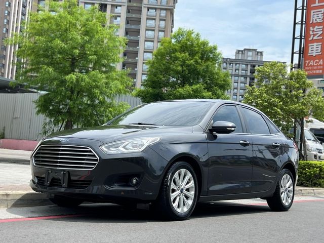Ford/福特  Escort 《只跑4萬公里》2019 Ford Escort 1.5時尚型 原廠保養 全車超級漂亮 四門房車福特 天窗 盲點   第1張相片