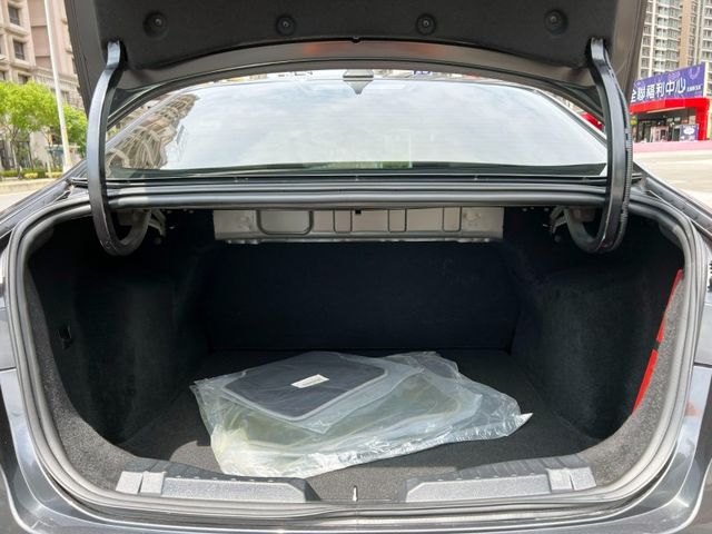 Ford/福特  Escort 《只跑4萬公里》2019 Ford Escort 1.5時尚型 原廠保養 全車超級漂亮 四門房車福特 天窗 盲點   第10張相片
