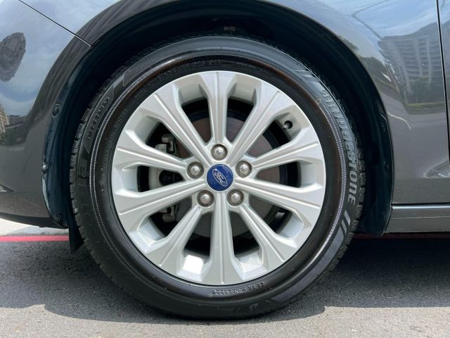 Ford/福特  Escort 《只跑4萬公里》2019 Ford Escort 1.5時尚型 原廠保養 全車超級漂亮 四門房車福特 天窗 盲點   第18張相片