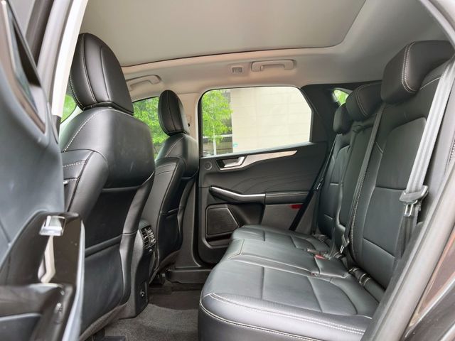 Ford/福特  Kuga 《只跑3.7萬公里》2023 Ford Kuga1.5 旗艦型 一手車 全車超漂亮 原廠保養 福特 休旅車 S  第7張相片