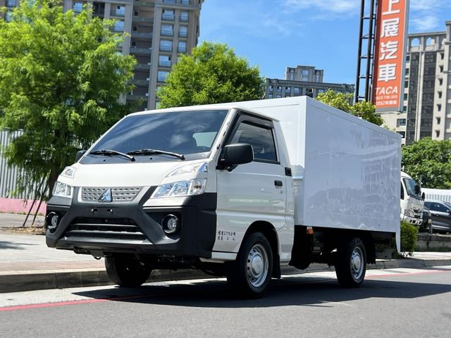 Mitsubishi  Delica  第1張相片