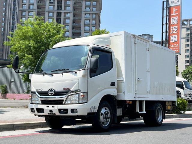 Hino  300  第1張相片
