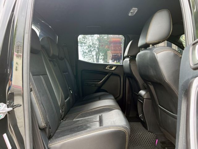 Ford/福特  Ranger 《加裝後斗捲簾》2019 Ford Ranger 2.0 旗艦型 全車超漂亮 原廠保養 車況超讚 福特 貨卡   第9張相片