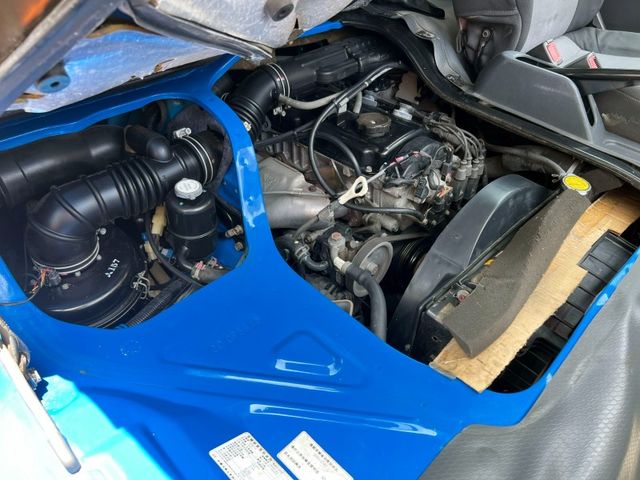 Mitsubishi  Delica 《五面掀帆布》2018 Mitsubishi Delica 2.4 貨車 只跑10萬公里 三菱 得利卡 貨車 商  第15張相片
