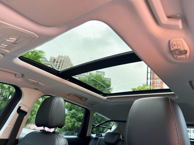 Ford/福特  Kuga 《全台優質首選》2016 Ford Kuga EcoBoost 245旗艦型 全車超漂亮 內外如新 福特 休旅車 熱  第16張相片