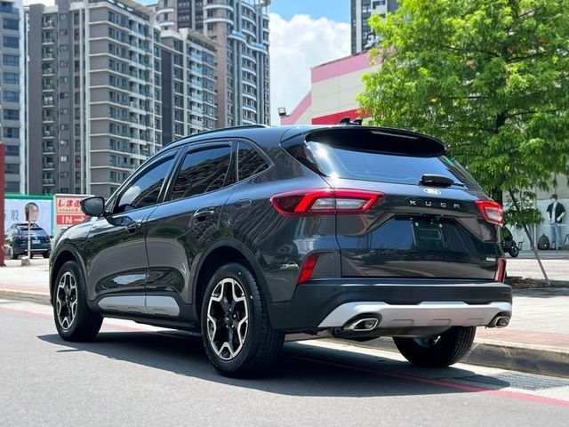Ford/福特  Kuga 《稀有釋出》2025 Ford Kuga 1.5T Active 原廠全方位延長保固到2031年 熱門車 SUV 休  第4張相片