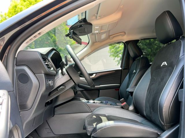 Ford/福特  Kuga 《稀有釋出》2025 Ford Kuga 1.5T Active 原廠全方位延長保固到2031年 熱門車 SUV 休  第6張相片