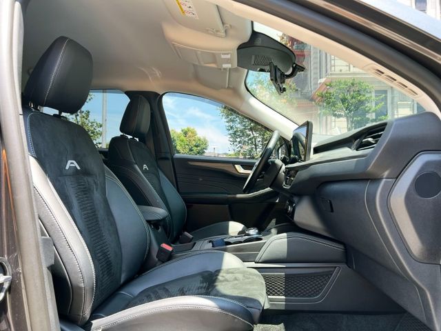 Ford/福特  Kuga 《稀有釋出》2025 Ford Kuga 1.5T Active 原廠全方位延長保固到2031年 熱門車 SUV 休  第8張相片