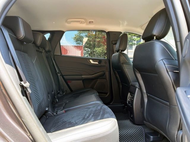 Ford/福特  Kuga 《稀有釋出》2025 Ford Kuga 1.5T Active 原廠全方位延長保固到2031年 熱門車 SUV 休  第9張相片