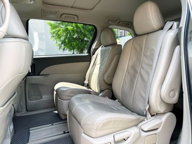 Toyota  Previa 《旗艦七人座》2009 Toyota Previa 3.5 旗艦版 豐田 全車如新 車況超讚 免整理 休旅車 M  第7張相片