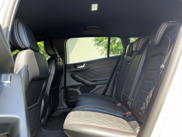 Ford/福特  Focus 《旅行車》2024 Ford Focus Wagon ST-Line Vignale 只跑3萬 全車超漂亮 MK4  第7張相片