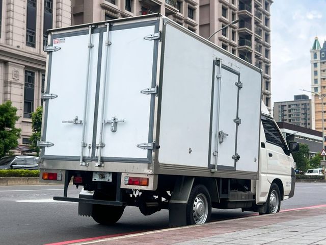 Mitsubishi  Delica 《-5度冷藏車》2023 Mitsubishi Delica 2.4 三菱 得利卡 貨車 商用車 只跑4萬 原廠  第3張相片