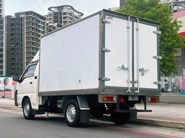Mitsubishi  Delica 《-5度冷藏車》2023 Mitsubishi Delica 2.4 三菱 得利卡 貨車 商用車 只跑4萬 原廠  第4張相片
