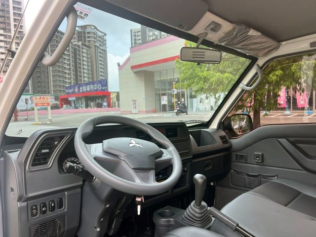 Mitsubishi  Delica 《-5度冷藏車》2023 Mitsubishi Delica 2.4 三菱 得利卡 貨車 商用車 只跑4萬 原廠  第7張相片