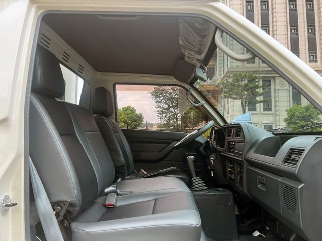 Mitsubishi  Delica 《-5度冷藏車》2023 Mitsubishi Delica 2.4 三菱 得利卡 貨車 商用車 只跑4萬 原廠  第10張相片