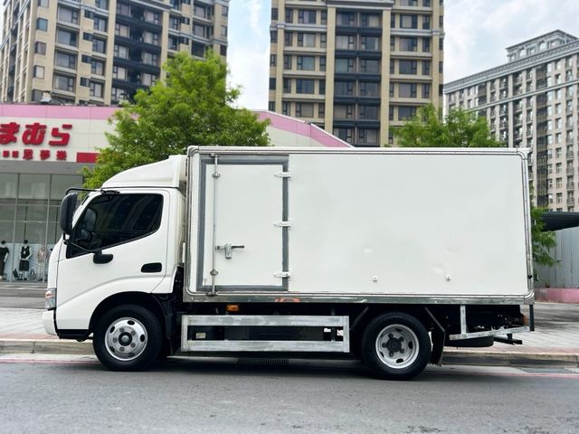 Hino  300 《-5/-25雙溫層冷凍車》2021 Hino 300 11尺半 原廠保養 貨車 商用車 物流 生鮮 冷凍   第5張相片