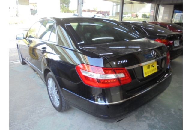 Benz E200  第4張相片