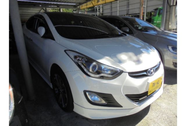 Hyundai ELANTRA  第1張相片