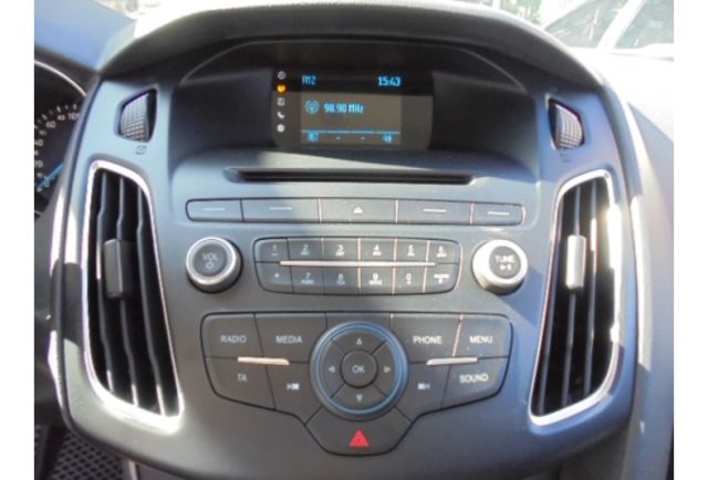 Ford FOCUS  第9張相片