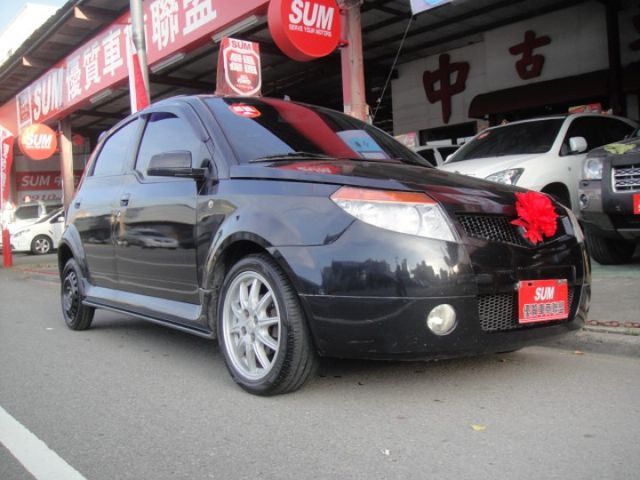 10 SAVVY 1.1 自手排~稅金一年僅8640元.真是新又美!  第2張相片