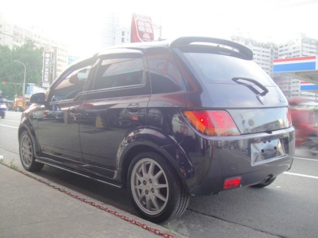 10 SAVVY 1.1 自手排~稅金一年僅8640元.真是新又美!  第5張相片