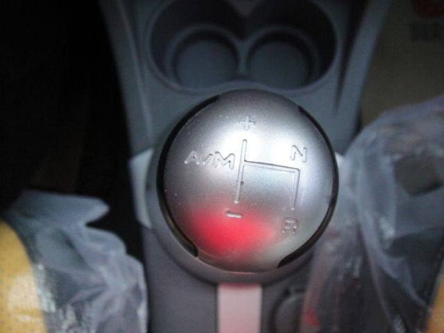 10 SAVVY 1.1 自手排~稅金一年僅8640元.真是新又美!  第13張相片