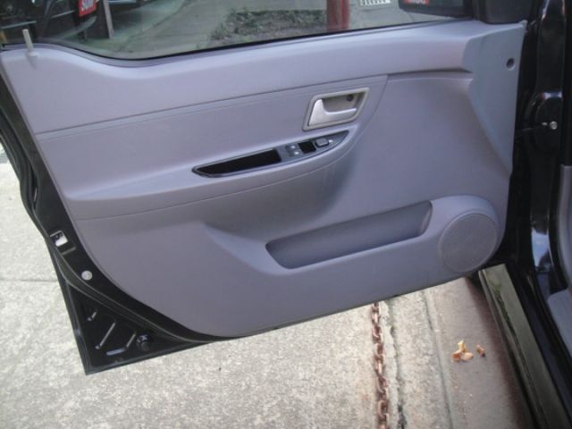 10 SAVVY 1.1 自手排~稅金一年僅8640元.真是新又美!  第20張相片