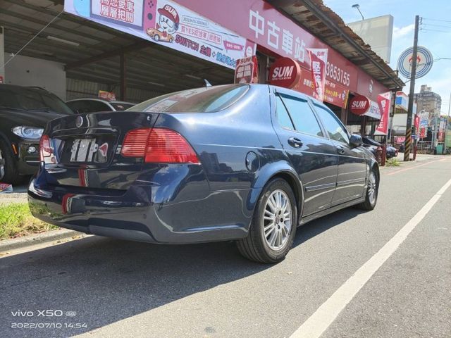 06 SAAB 新大9-5 2.0t VECTOR 莫內藍~路上飛行器~真是美!  第6張相片