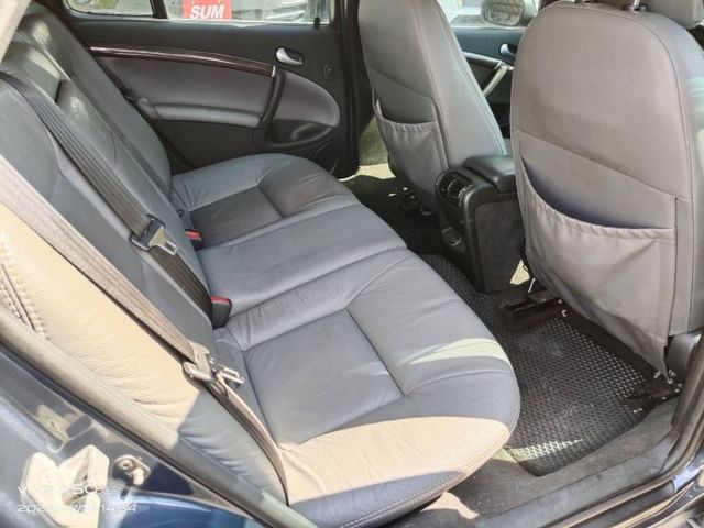 06 SAAB 新大9-5 2.0t VECTOR 莫內藍~路上飛行器~真是美!  第10張相片