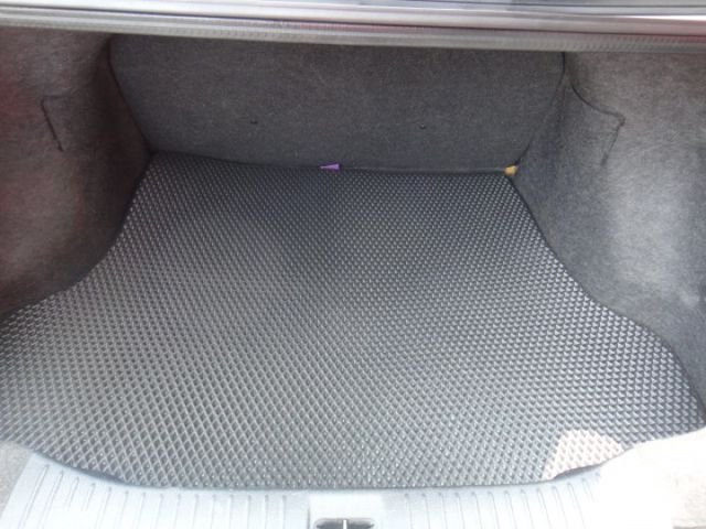 09 Tiida 1.6 4D 四門 銀~L規.便宜好養代步車.車車極美!  第12張相片