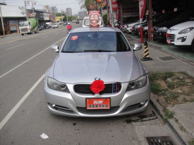 09 BMW 320 2.0 改款後新款2010~銀/黑 汎德公司車. 仕女車. 車極美!  第1張相片