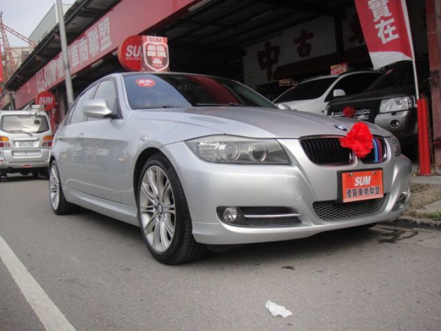 09 BMW 320 2.0 改款後新款2010~銀/黑 汎德公司車. 仕女車. 車極美!  第2張相片