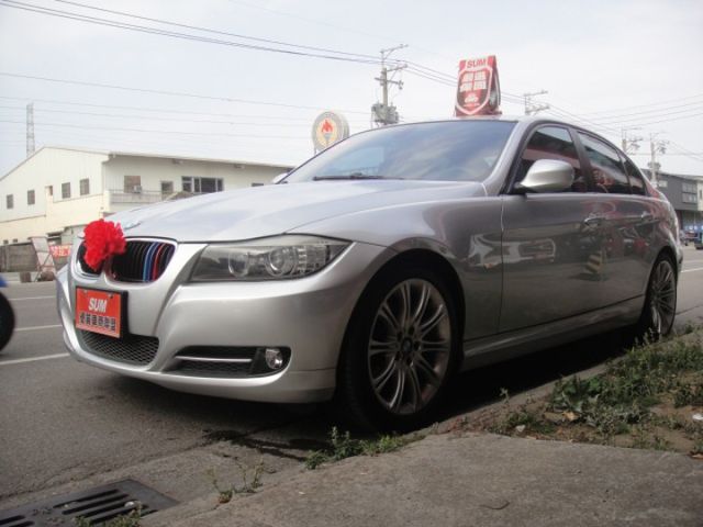09 BMW 320 2.0 改款後新款2010~銀/黑 汎德公司車. 仕女車. 車極美!  第3張相片