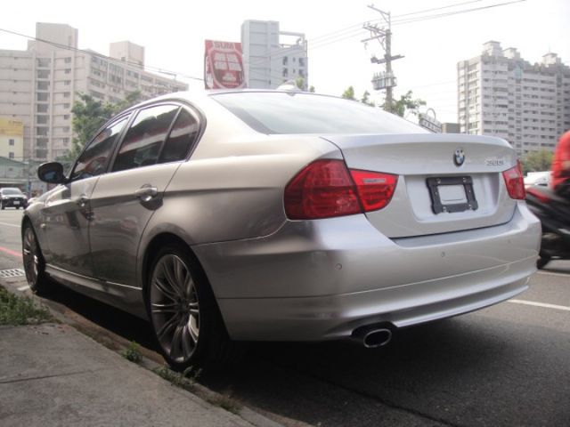 09 BMW 320 2.0 改款後新款2010~銀/黑 汎德公司車. 仕女車. 車極美!  第6張相片