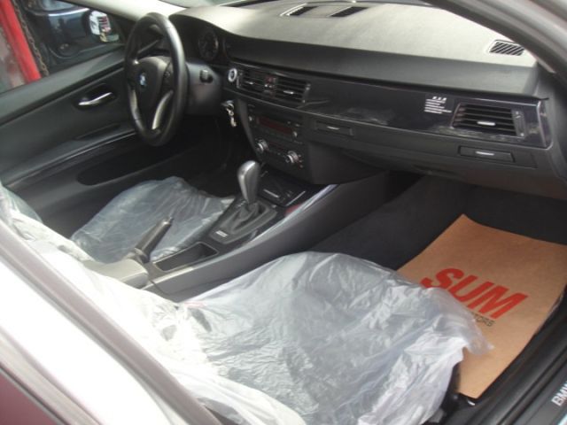 09 BMW 320 2.0 改款後新款2010~銀/黑 汎德公司車. 仕女車. 車極美!  第16張相片
