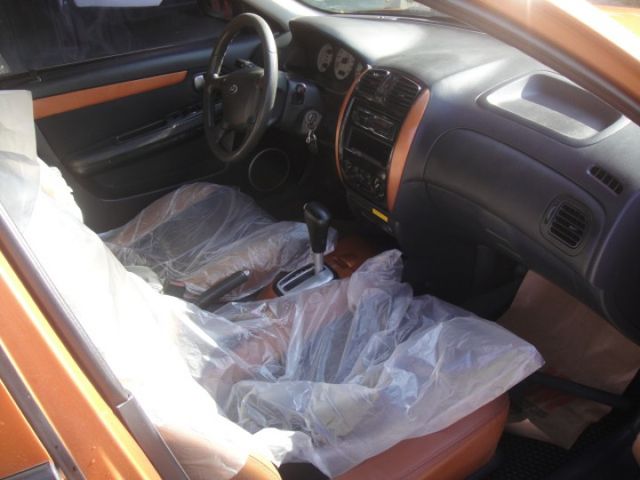 05 Tieero Aero 1.6 特仕版 棕~便宜又省油代步車.空間很大!  第16張相片