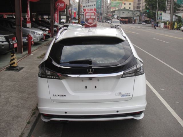 16 U6 ECO 1.8 白 SPORT+款~祇跑7萬公里.車極美極新!  第4張相片