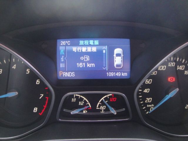 14 Focus 1.6 白~時尚經典版.只跑10萬.車極美!  第12張相片