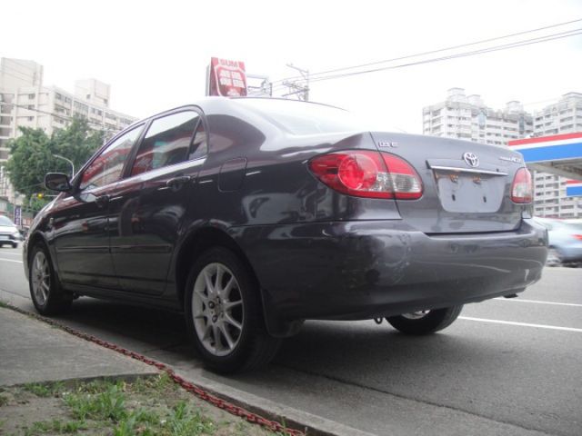 1.8 E版 灰~純一手.HID.老先生開.每5000km保養.很是顧車!  第6張相片