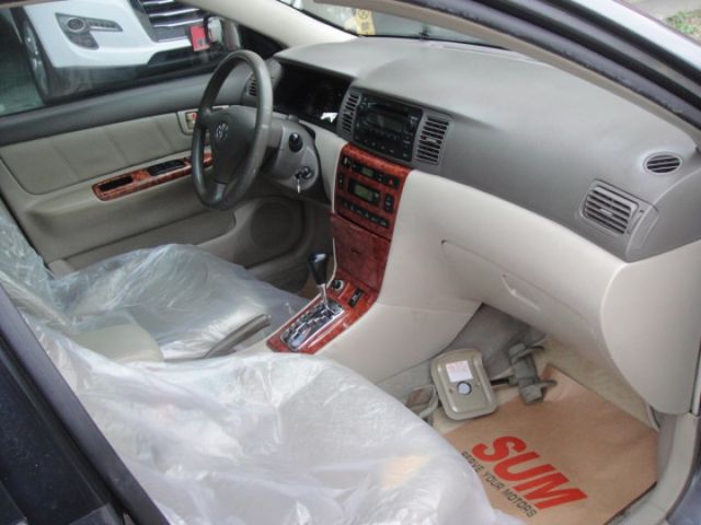 1.8 E版 灰~純一手.HID.老先生開.每5000km保養.很是顧車!  第8張相片