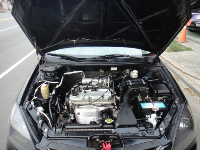 04 Lancer 1.6 黑~天窗.車況極美又新!  第9張相片