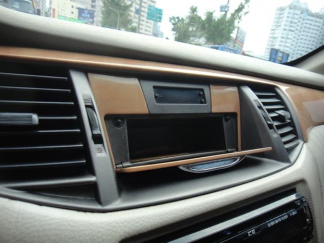 04 Lancer 1.6 黑~天窗.車況極美又新!  第14張相片