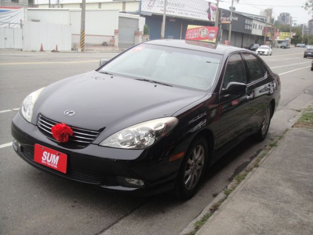 02 ES300 3.0 黑/黑~祇跑17萬km.都停車庫.很是少開.車極美!  第2張相片
