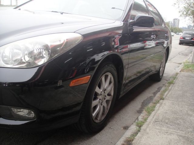 02 ES300 3.0 黑/黑~祇跑17萬km.都停車庫.很是少開.車極美!  第3張相片