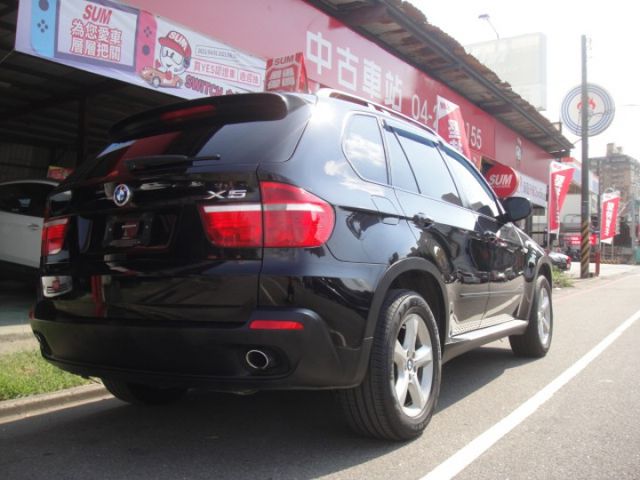 08 X5 xdrive30i 3.0 黑 汽油~三排椅.2代新款老董車很是顧車~真是美!  第4張相片