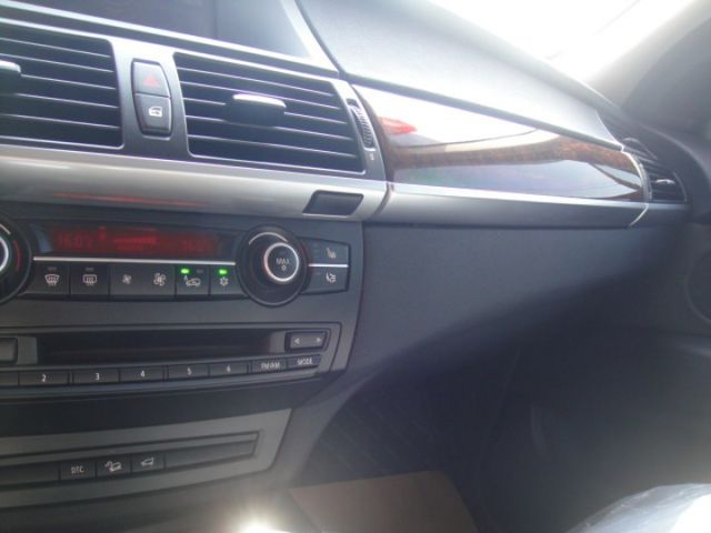 08 X5 xdrive30i 3.0 黑 汽油~三排椅.2代新款老董車很是顧車~真是美!  第9張相片